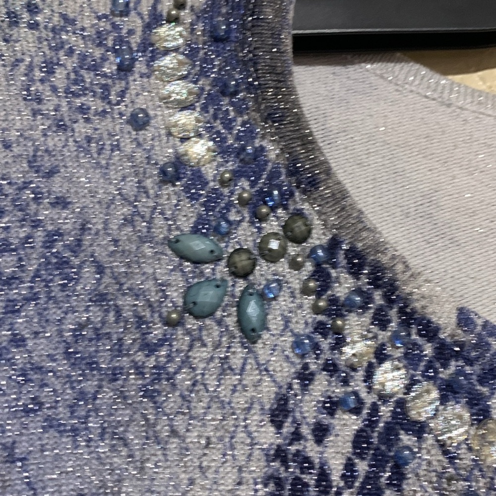 Alfred Dunner Top Blouse M Stretchy Beaded Metallic Pull Over Blue Gray Rayon - Picture 16 of 16